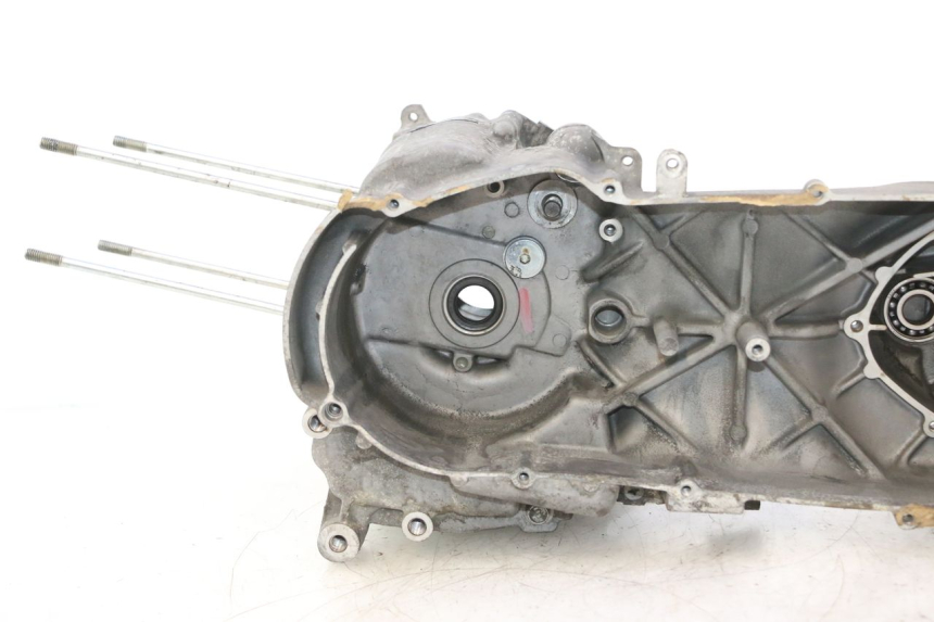 photo de CARCAÇA INFERIOR DO MOTOR YAMAHA YP MAJESTY 125 (1998 - 2001) - Pontos de fixação
