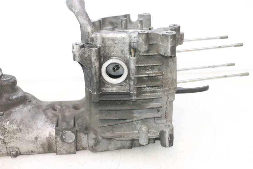 photo de CARCAÇA INFERIOR DO MOTOR YAMAHA YP MAJESTY 125 (2007 - 2010) - Ampliação técnica
