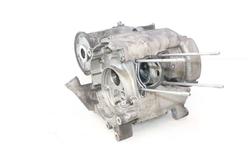 photo de CARCAÇA INFERIOR DO MOTOR YAMAHA YP MAJESTY 125 (2007 - 2010) - Estado da superfície