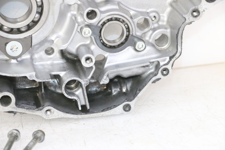 photo de CARTER INFERIOR DO MOTOR YAMAHA YZ-F YZF 250 (2014 - 2018) - Zoom de qualidade
