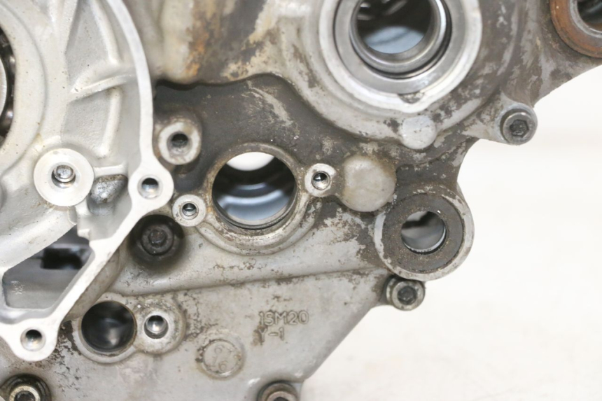 photo de CARTER INFERIOR DO MOTOR YAMAHA YZ-F YZF 250 (2014 - 2018) - Marcações e referências