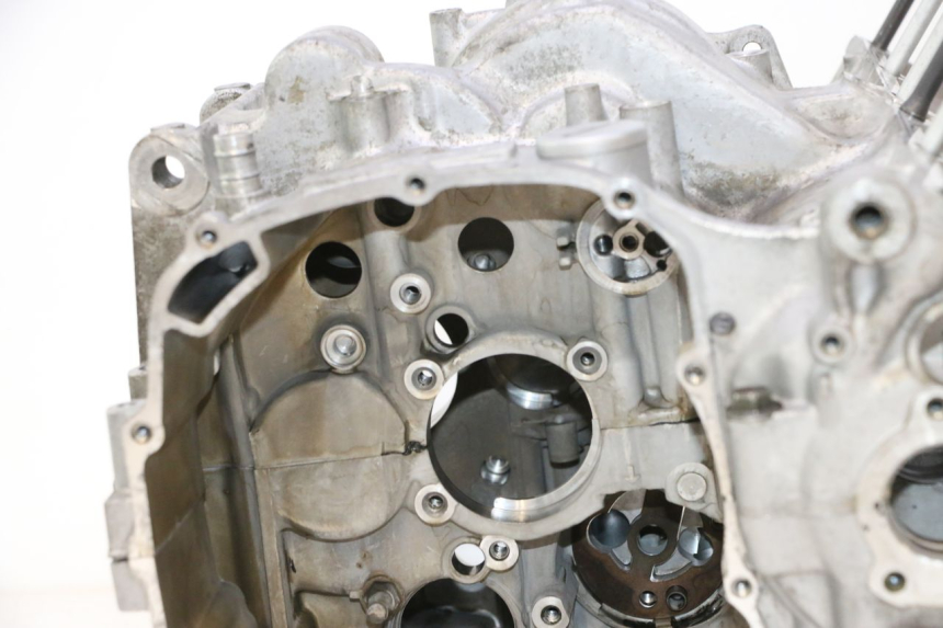 photo de CARCAÇA INFERIOR DO MOTOR YAMAHA YZF R GENESIS 750 (1993 - 1998) - Vista do produto