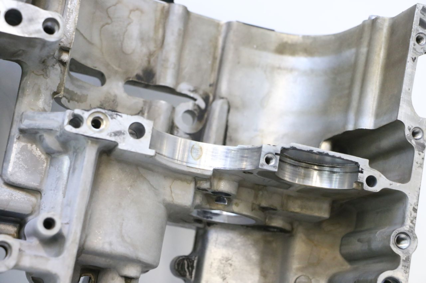photo de CARCAÇA INFERIOR DO MOTOR YAMAHA YZF R GENESIS 750 (1993 - 1998) - Ampliação técnica