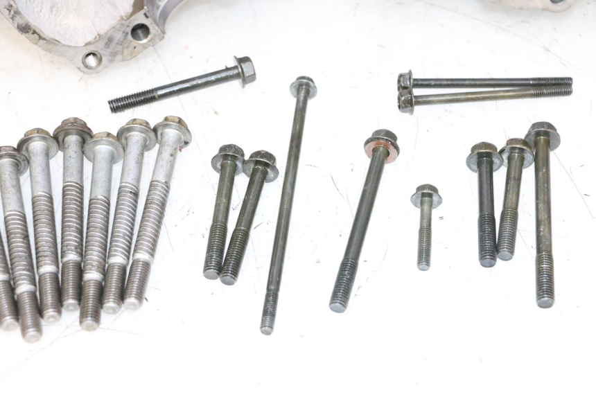 photo de CARCAÇA INFERIOR DO MOTOR YAMAHA YZF R GENESIS 750 (1993 - 1998) - Peça verificada