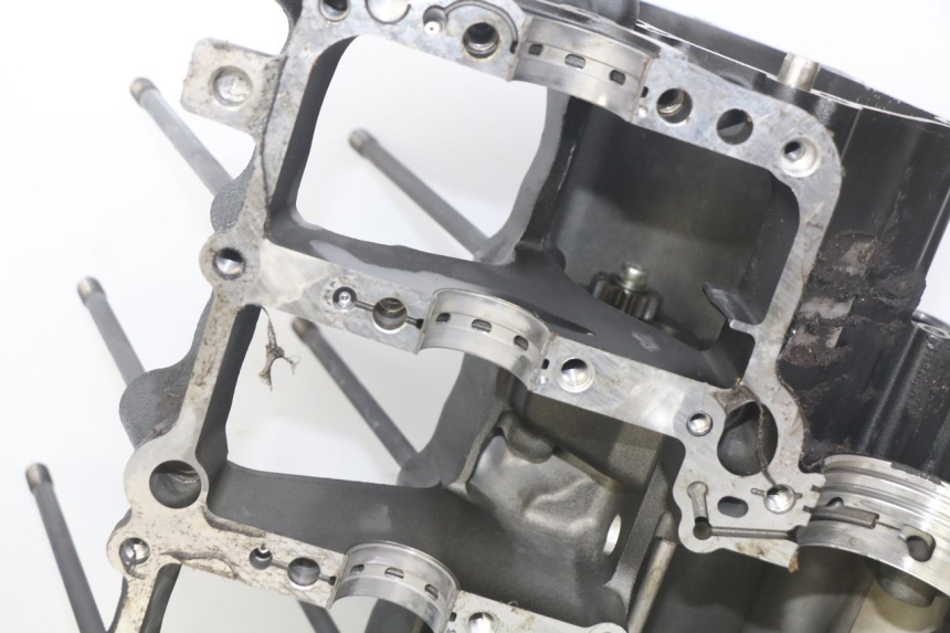 photo de CARTER INFERIOR DO MOTOR YAMAHA YZF R1 1000 (2007 - 2008) - Vista de perto