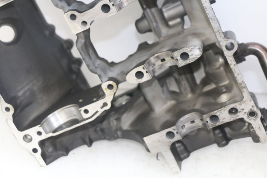 photo de CARTER INFERIOR DO MOTOR YAMAHA YZF R1 1000 (2007 - 2008) - Estrutura - ampliação