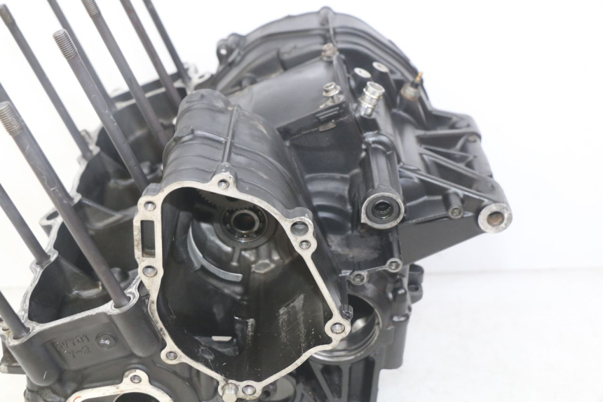 photo de CARTER INFERIOR DO MOTOR YAMAHA YZF R1 1000 (2007 - 2008) - Estado da superfície