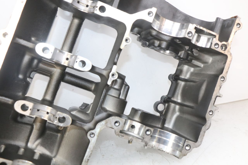 photo de CARTER INFERIOR DO MOTOR KAWASAKI Z 750 (2007 - 2013) - Ampliação dos componentes