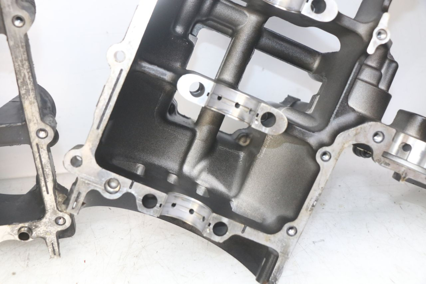 photo de CARTER INFERIOR DO MOTOR KAWASAKI Z 750 (2007 - 2013) - Vista de perto