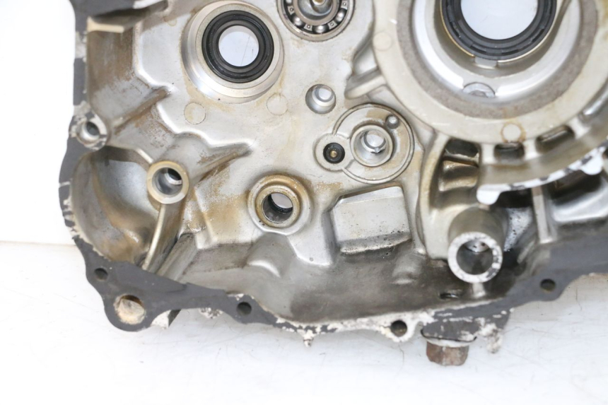 photo de CARTER INFERIOR DO MOTOR KYMCO ZING 125 (1997 - 2003) - Zoom do estado de desgaste