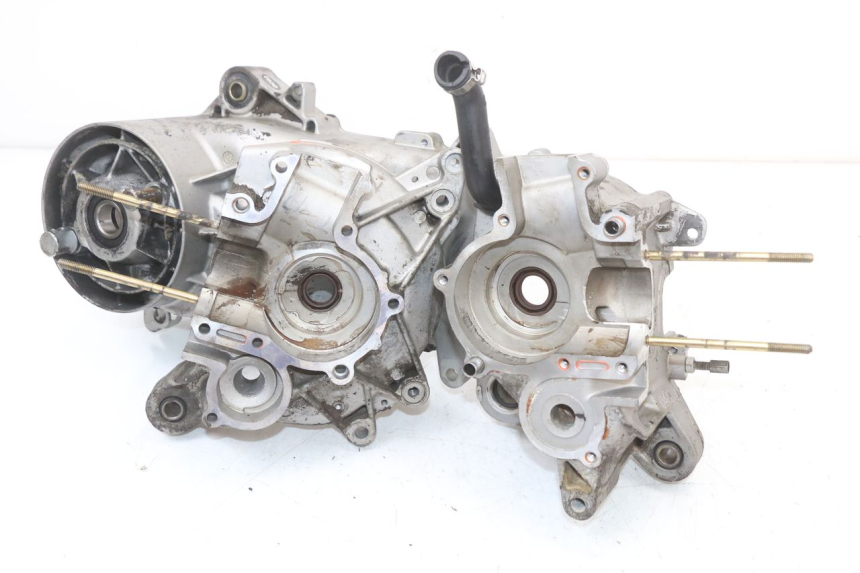 photo de CARTER INFERIOR DO MOTOR PIAGGIO ZIP 2T 50 (2009 - 2019) - Zoom do estado de desgaste