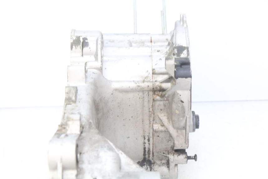 photo de CARTER INFERIOR DO MOTOR PIAGGIO ZIP 4T 50 (2018 - 2020) - Vista do produto