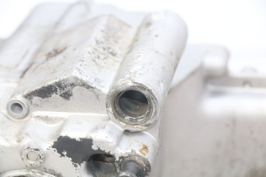 photo de CARTER INFERIOR DO MOTOR PIAGGIO ZIP 4T 50 (2018 - 2020) - Outro ângulo de visão