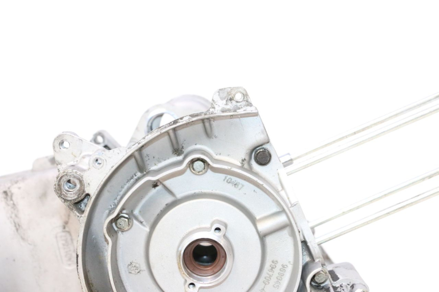 photo de CARCAÇA INFERIOR DO MOTOR PIAGGIO ZIP IGET 4T 50 (2021 - 2023) - Imagem adicional