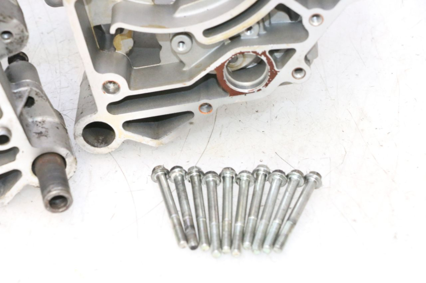 photo de CARCAÇA INFERIOR DO MOTOR PIAGGIO ZIP IGET 4T 50 (2021 - 2023) - Vista principal