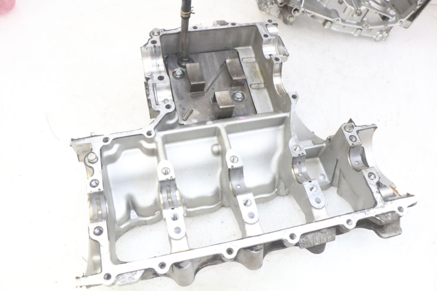 photo de CARTER INFERIOR DO MOTOR KAWASAKI ZX-6R ZX6R 600 (1995 - 1997) - Vista de perto