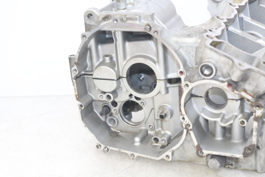 photo de CARTER INFERIOR DO MOTOR KAWASAKI ZX-6R ZX6R 600 (1995 - 1997) - Pontos de fixação