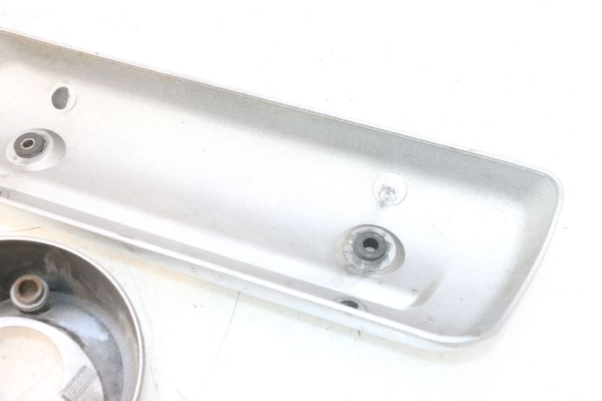 photo de TAMPA DO ESCAPE SUZUKI BURGMAN 125 (2007 - 2014) - Outro ângulo de visão