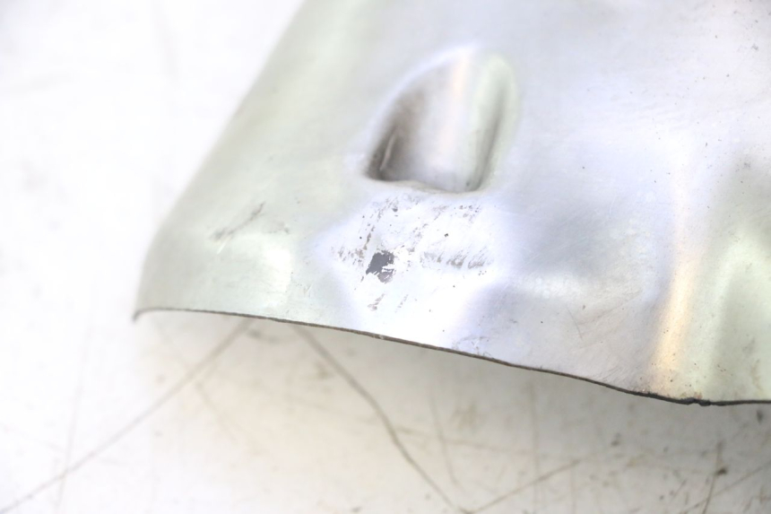 photo de TAMPA DE ESCAPE GILERA GP 800 (2007 - 2013) - Detalhe da peça