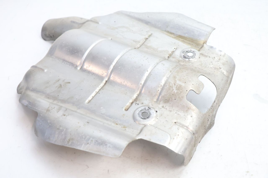photo de TAMPA DO ESCAPE SUZUKI GSR 600 (2005 - 2012) - Detalhe da peça