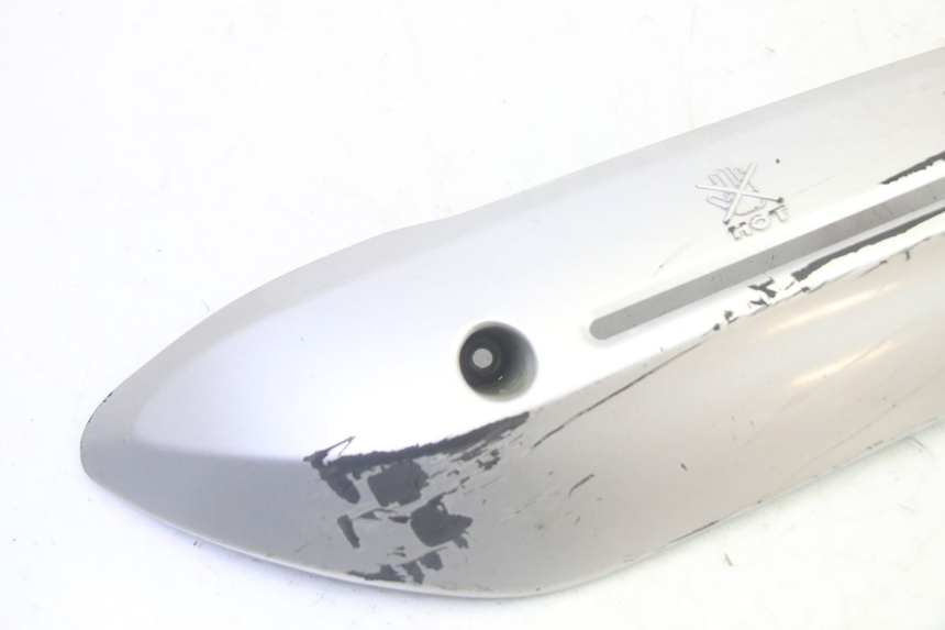 photo de TAMPA DO ESCAPE SYM GTS EVO 125 (2009 - 2013) - Detalhe da peça