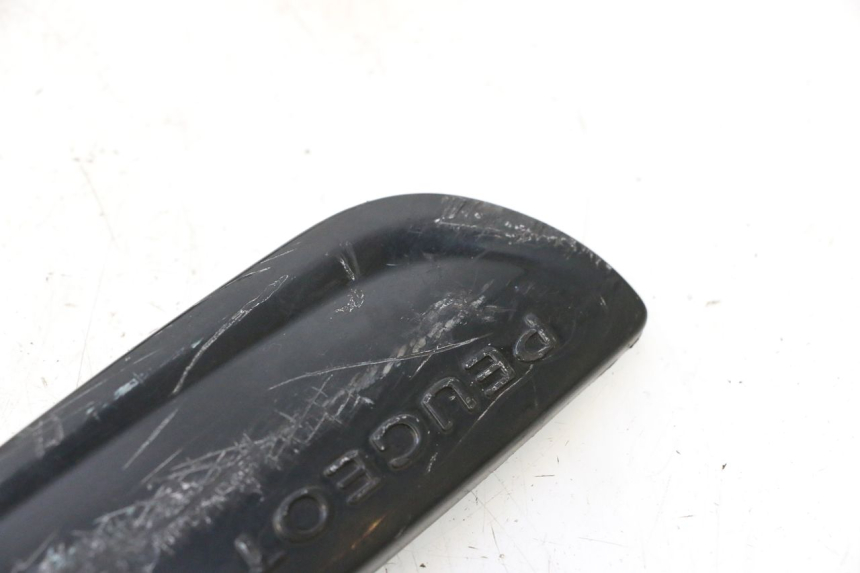 photo de TAMPA DO ESCAPE PEUGEOT KISBEE 2T 50 (2010 - 2017) - Ampliação técnica
