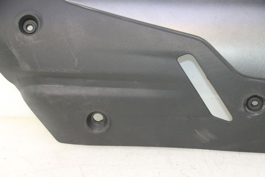photo de TAMPA DE ESCAPE PIAGGIO MP3 HPE 530 (2022 - 2026) - Ampliação dos componentes