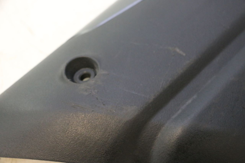photo de TAMPA DE ESCAPE PIAGGIO MP3 HPE 530 (2022 - 2026) - Pontos de fixação
