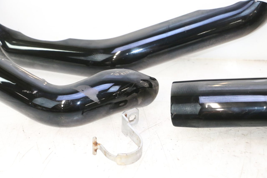 photo de TAMPA DO ESCAPE HARLEY DAVIDSON ROAD GLIDE FLTRXSE 1920 (2018 - 2022) - Detalhe da peça