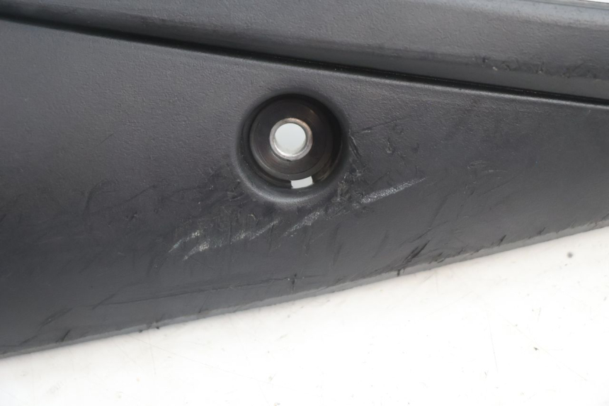 photo de TAMPA DO ESCAPE TNT MOTOR ROMA 10' 2T 50 (2011 - 2018) - Zoom do estado de desgaste