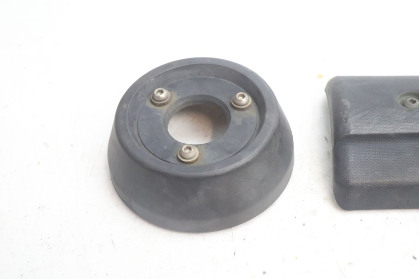 photo de TAMPA DO ESCAPE YAMAHA X-MAX XMAX 125 (2010 - 2013) - Detalhe da peça