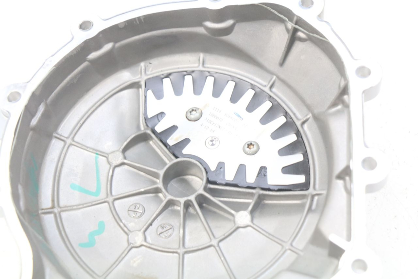 photo de TAMPA DE EMBREAGEM BMW F GS K81 850 (2018 - 2023) - Zoom do estado de desgaste