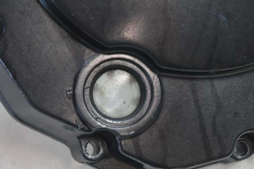 photo de CARCAÇA DE EMBREAGEM SUZUKI GSF N BANDIT 1200 (2001 - 2005) - Detalhe da peça