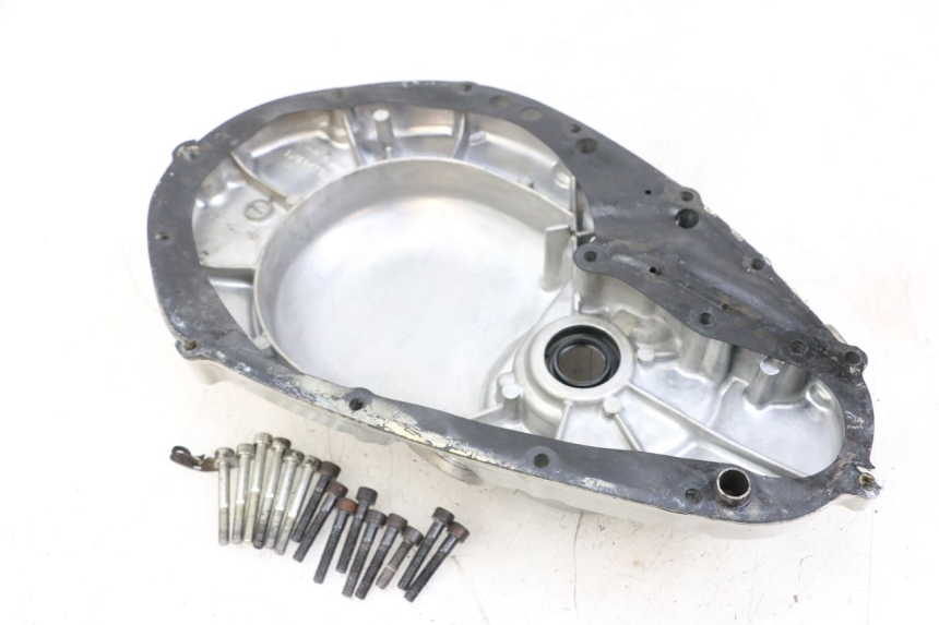 photo de TAMPA DE EMBREAGEM SUZUKI GSX E 250 (1982 - 1983) - Outro ângulo de visão
