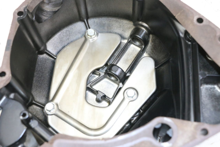 photo de TAMPA DE EMBREAGEM KAWASAKI ZR7 ZR-7 S 750 (1999 - 2004) - Detalhe da peça