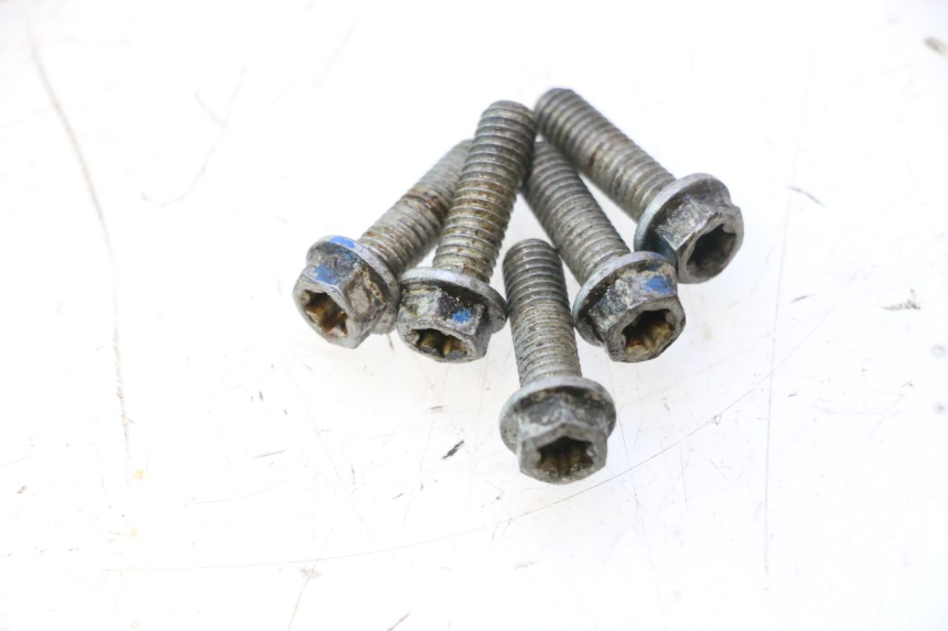 photo de CARCAÇA DE EMBREAGEM HUSABERG TE 250 (2011 - 2014) - Pontos de fixação