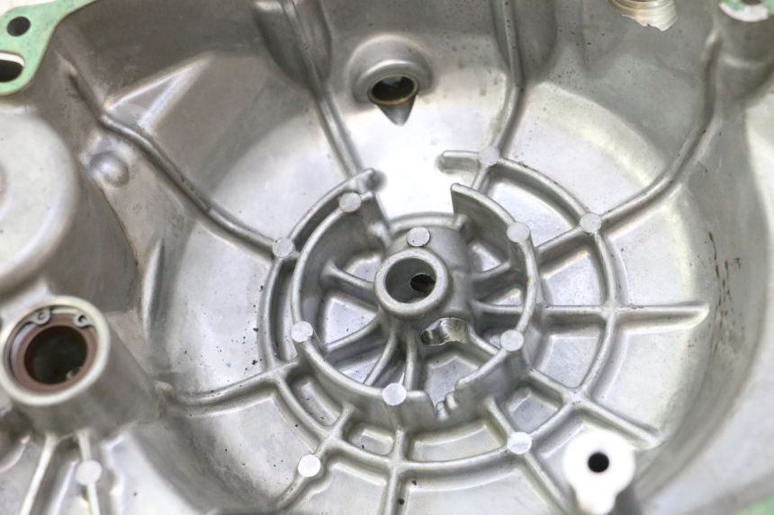 photo de CARCAÇA DE EMBREAGEM HONDA XLV VARADERO 125 (2007 - 2012) - Outro ângulo de visão