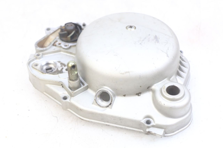 photo de TAMPA DE EMBREAGEM PEUGEOT XP6 50 (2006 - 2011) - Outro ângulo de visão