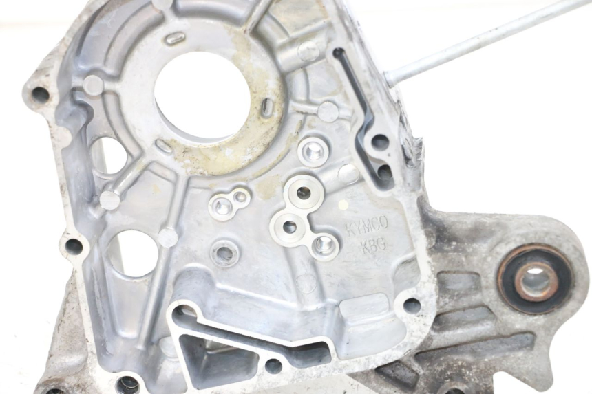 photo de TAMPA DO MOTOR DIREITA KYMCO AGILITY RS 4T 50 (2009 - 2013) - Vista geral