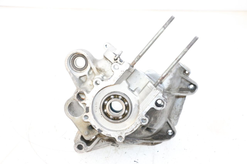 photo de TAMPA DO MOTOR DIREITA MBK BOOSTER SPIRIT NAKED 50 (2004 - 2017) - Ampliação técnica