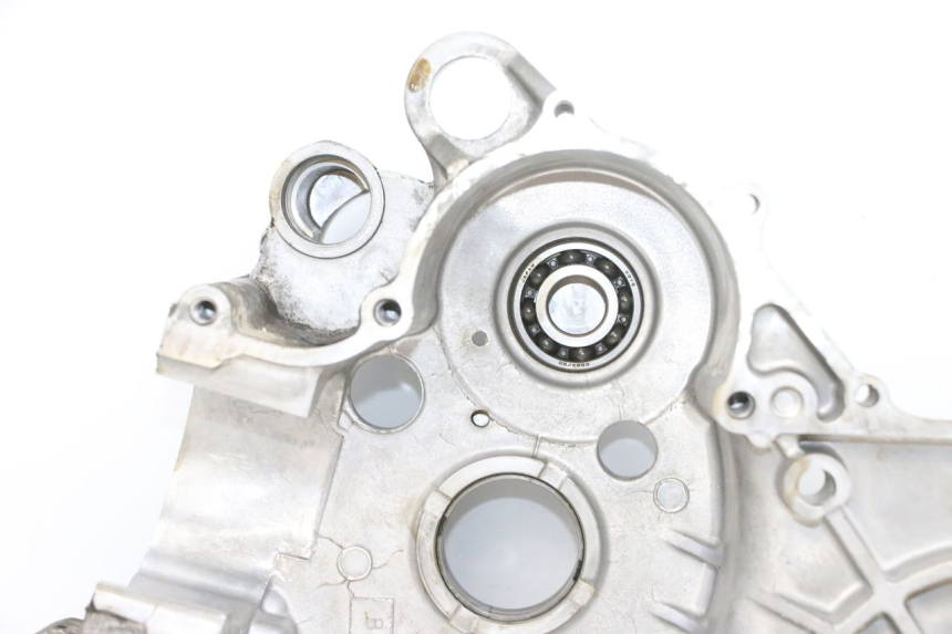 photo de TAMPA DO MOTOR DIREITA SUZUKI BURGMAN 650 (2013 - 2020) - Vista de perto
