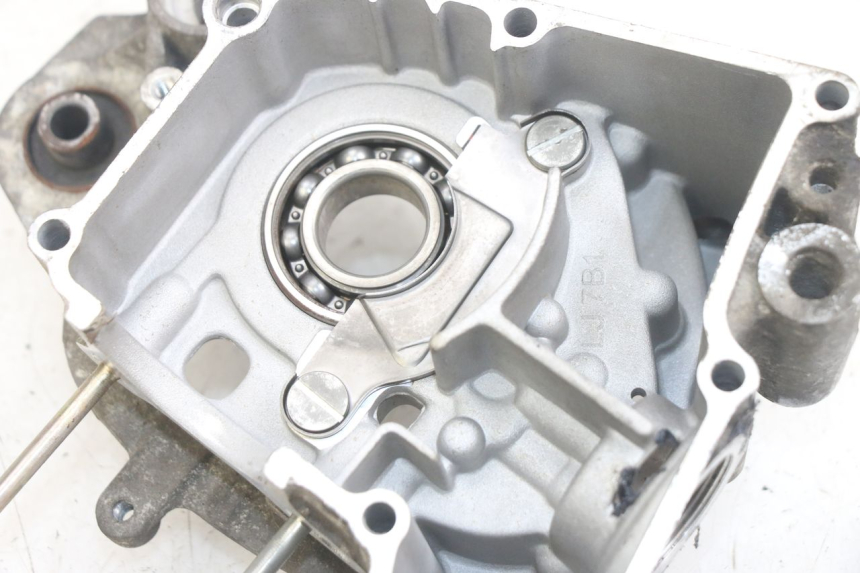 photo de TAMPA DO MOTOR DIREITA TNT MOTOR FASTINO 4T 50 (2013 - 2019) - Vista geral