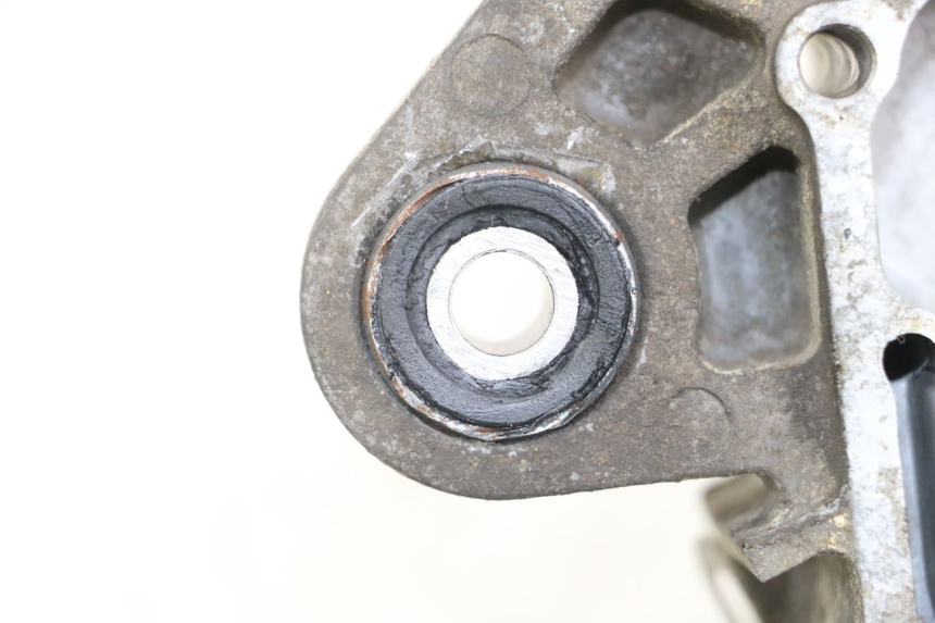 photo de TAMPA DO MOTOR DIREITA SYM FIDDLE 2 50 (2008 - 2013) - Detalhe da peça