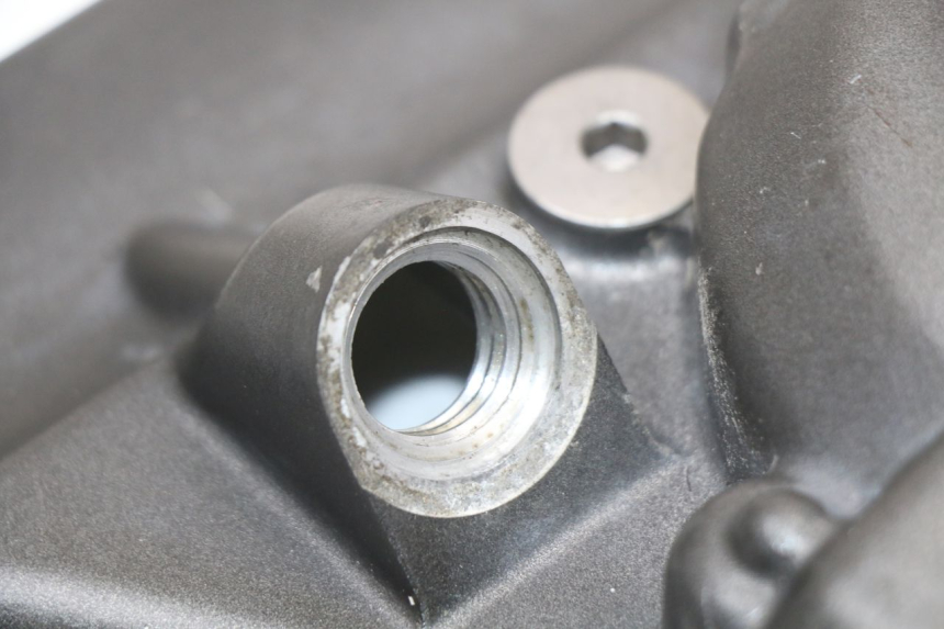 photo de TAMPA DO MOTOR DIREITA HONDA FJS SILVER WING SILVERWING 400 (2005 - 2008) - Outro ângulo de visão
