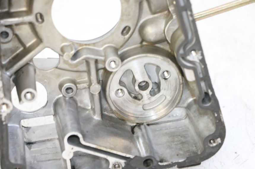 photo de TAMPA DO MOTOR DIREITA KYMCO GRAND DINK 125 (2008 - 2014) - Estado da superfície