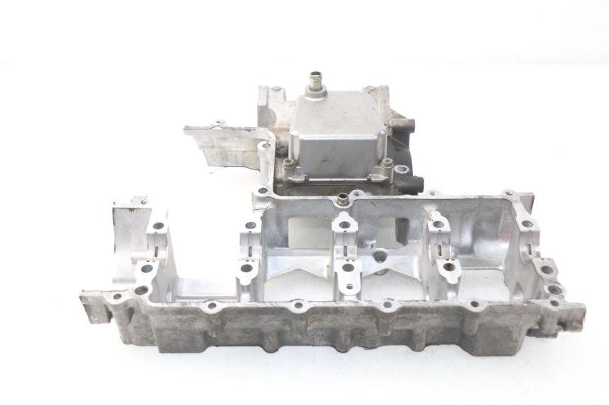 photo de TAMPA DO MOTOR DIREITA SUZUKI GSX-R GSXR 600 (2001 - 2003) - Outro ângulo de visão