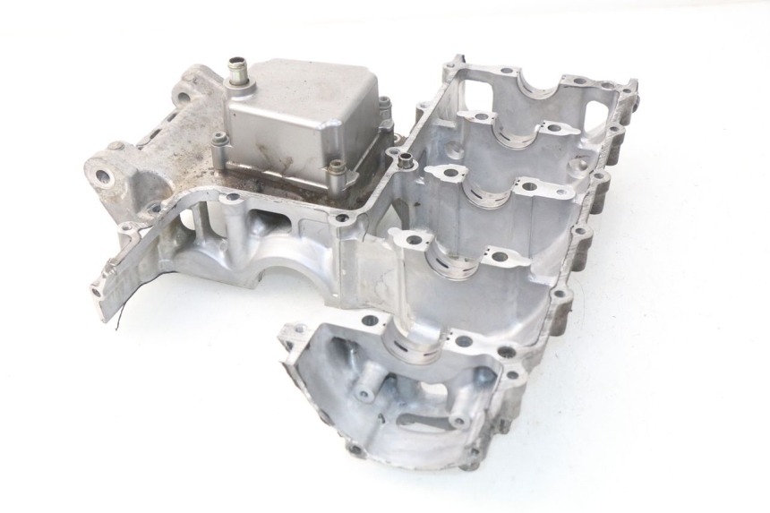 photo de TAMPA DO MOTOR DIREITA SUZUKI GSX-R GSXR 600 (2001 - 2003) - Ampliação técnica