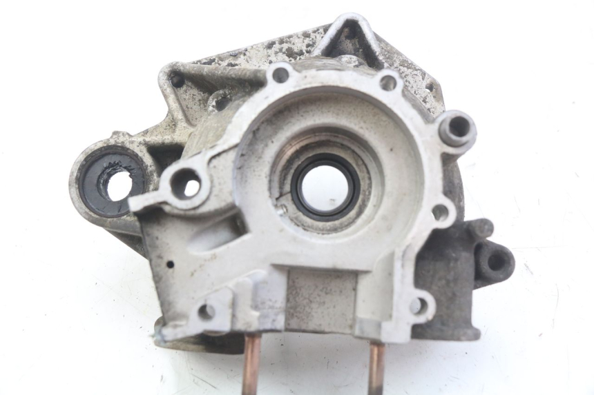 photo de TAMPA DO MOTOR DIREITA KEEWAY HURRICANE 50 (2006 - 2019) - Zoom do estado de desgaste