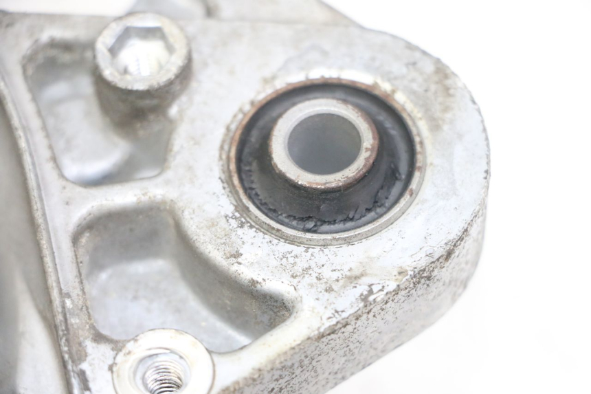 photo de TAMPA DO MOTOR DIREITA PEUGEOT KISBEE 2T 50 (2018 - 2022) - Ampliação técnica