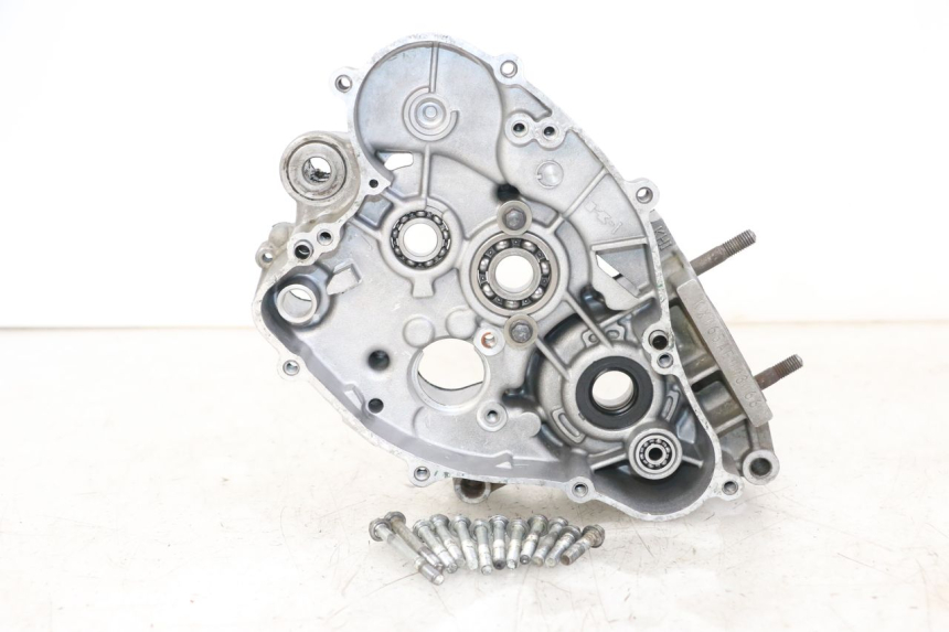 photo de TAMPA DO MOTOR DIREITA KAWASAKI KX 65 (2000 - 2019) - Vista principal